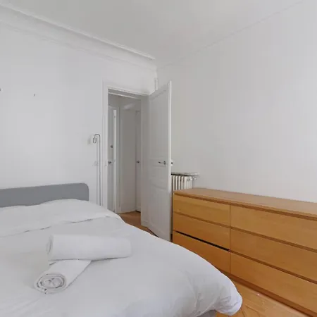 Residor - 5p Europe Apartment *