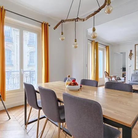 Residor - 5p Europe Apartment